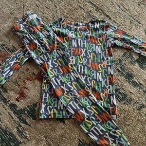 Baby gap pjs size 5years